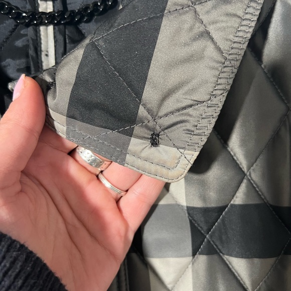 Burberry Check Short Lightweight Jacket - Picture 8 of 16